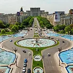 Downtown Old Center Universitate - Cav8