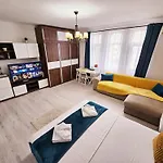 아파트 Downtown Old Center Universitate - Cav8 부쿠레슈티