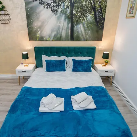 Downtown Old Center Universitate - Cav8 Bucharest