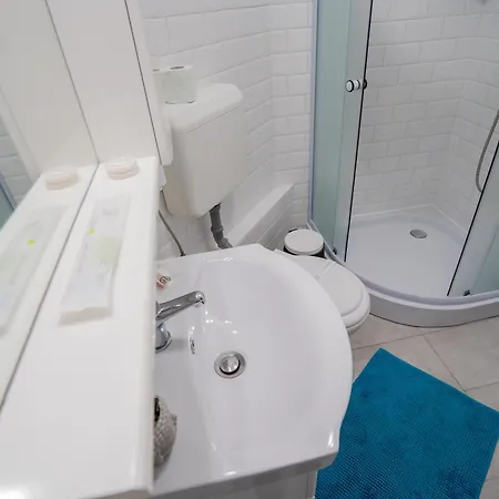 Downtown Old Center Universitate - Cav8 Apartment *