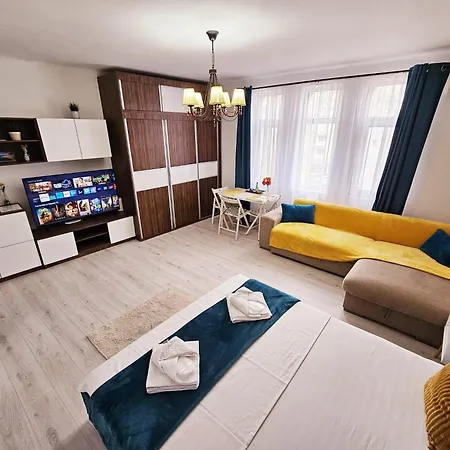 Apartment Downtown Old Center Universitate - Cav8 Bucharest