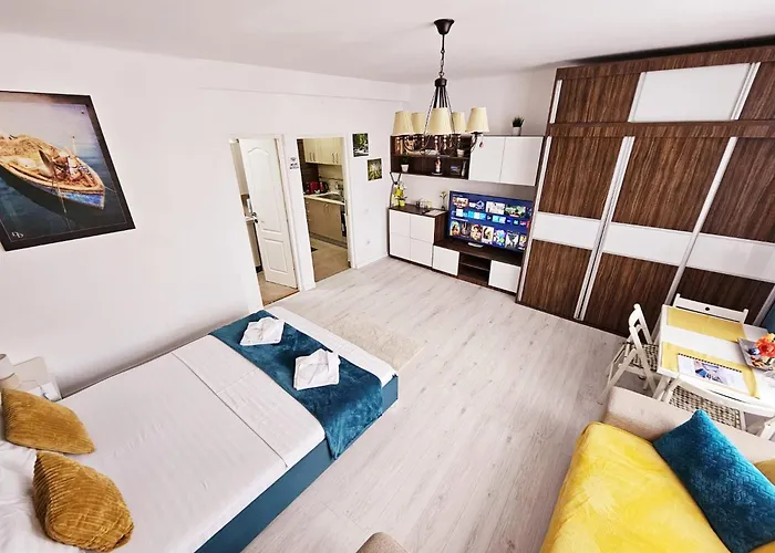 Downtown Old Center Universitate - Cav8 * Bucareste